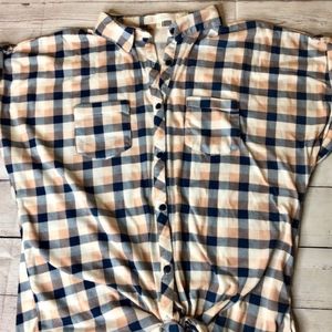 Eden & Olivia Button Down Shirt Size XL